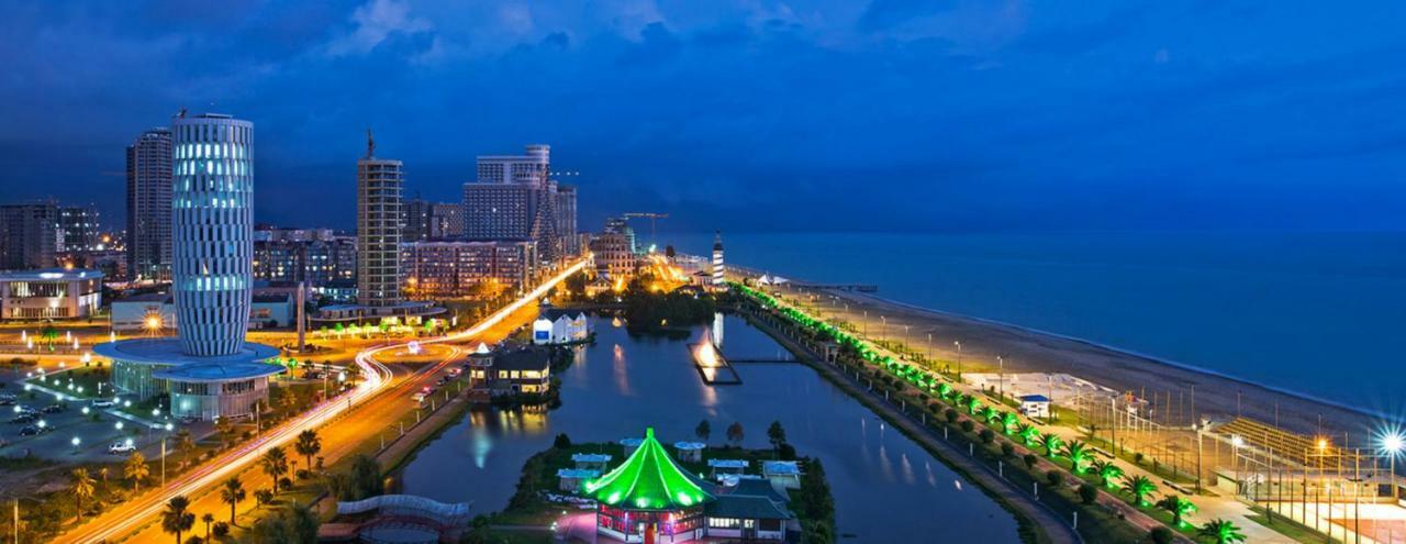 Tg Apartment Sea View Batumi Eksteriør billede